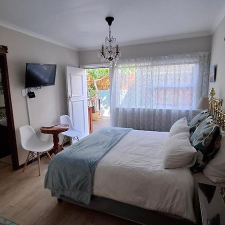 Belle Vue Guesthouse Hermanus Exteriör bild